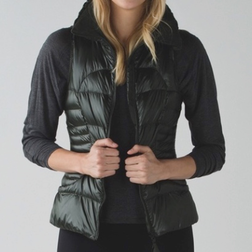 🍒LULULEMON sz 6 FLUFFIN AWESOME GOOSE DOWN VEST 800-Fill Power GATOR GREEN - Picture 1 of 6